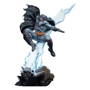 Preorder: DC Comics Premium Format Statue Batman: The Dark Knight Returns 80 cm