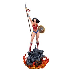 Preorder: DC Comics Maquette 1/4 Wonder Woman 94 cm