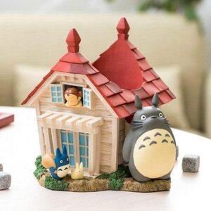 Preorder: My Neighbor Totoro Diorama / Storage Box House & Totoro