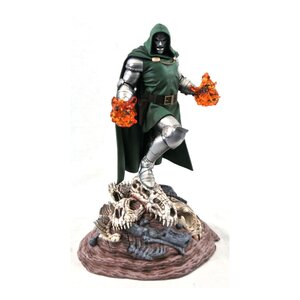 Preorder: Marvel Comic Gallery PVC Statue Doctor Doom 25 cm