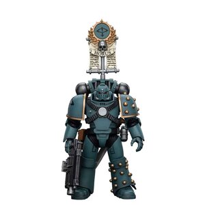 Preorder: Warhammer The Horus Heresy Action Figure 1/18 Sons of Horus MKIV Tactical Squad Legionary with Legion Vexilla 12 cm