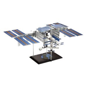 Preorder: International Space Station ISS Model Kit 1/144 25th Anniversary Platinum Edition 74 cm