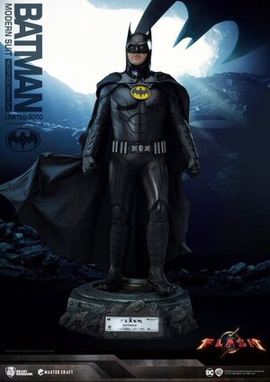 Preorder: Batman Master Craft Statue Batman Modern Suit 42 cm