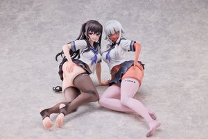 Preorder: World Where the Thickness of a Girls Thighs is Equal to Her Social Status Statues 1/5 Raura Aiza & Iroha Shishikura 14 cm