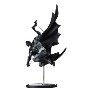 Preorder: DC Direct Batman Black & White Statue 1/10 Batman by Inhyuk Lee 25 cm