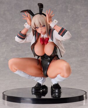 Preorder: Creators Opinion PVC Statue 1/6 Kuro Gal Bunny Senpai Illustration by JoveJun! 18 cm