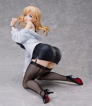 Preorder: Creators Opinion PVC Statue 1/4 Lisa 24 cm