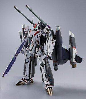 Preorder: Macross Frontier DX Chogokin Action Figure Tornado Messiah Valkyrie Alto Saotome Use Revival Ver. 25 cm