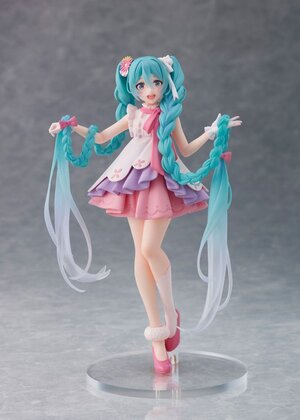 Preorder: Hatsune Miku PVC Statue Hatsune Miku Wonderland Rapuinzel Ver. 18 cm