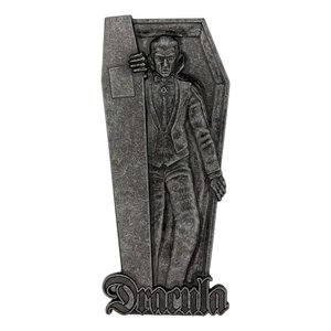Preorder: Universal Monsters Ingot Dracula Limited Edition