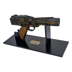 Preorder: Battlestar Galactica Prop Replica 1/1 Colonial Blaster Limited Edition