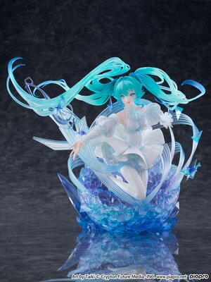 Preorder: Hatsune Miku PVC Statue 1/7 Hatsune Miku - Crystal Dress Ver. 22 cm