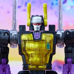 The Transformers Generations Legacy Deluxe Action Figure - Kickback