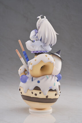 Desert Planet PVC Figure - The Witch From Mercury
